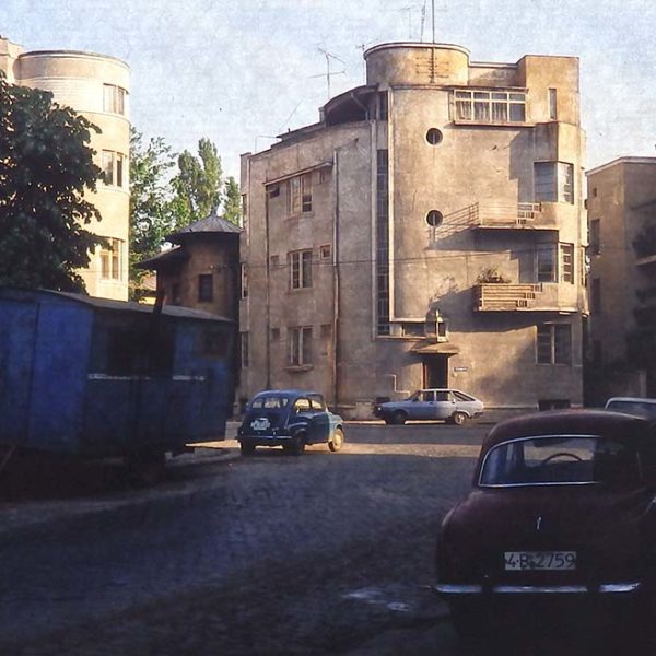 Bucarest, quartier Dacia, mai 1990